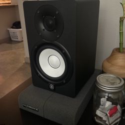 2 Yamaha Speaks