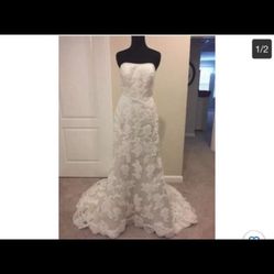 David’s Bridal Oleg Cassini Size 4 Wedding Dress