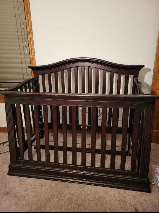 Crib/Day Bed 