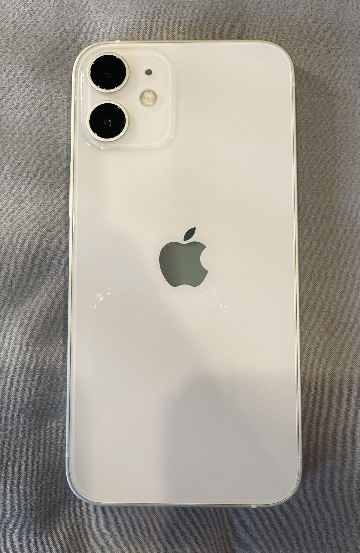 iPhone 12 Mini (unlocked any carrier)
