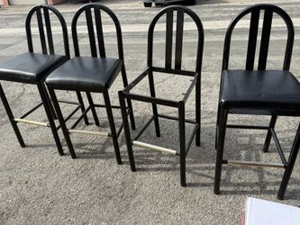 Patio Chairs And Table