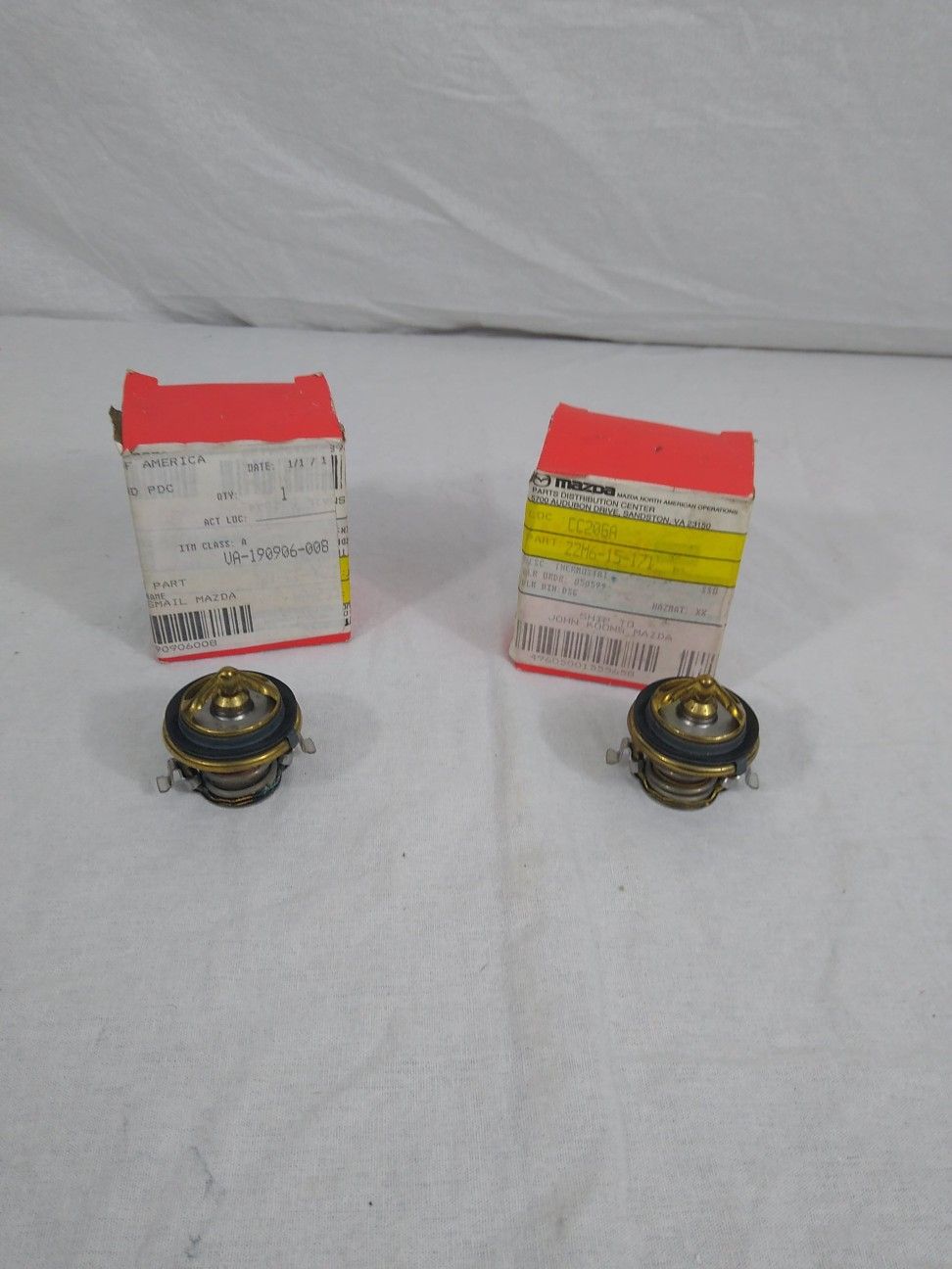 (2) MAZDA / FORD Genuine ENGINE Thermostat ZZM615171 192° 143-0671 F57E-8575-AB