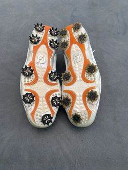 FootJoy 8.5 WIDE DNA Helix Men Golf Shoes 53316 White Silver Orange for Sale in Merritt Island FL OfferUp
