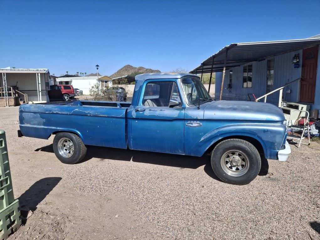 1966 352 Big Block Standard 4 Speed Transmission