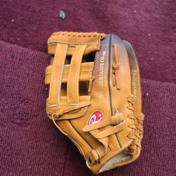 MOVING Sale!!  Womans Baseball Glove