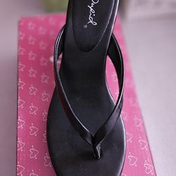 Women's Black Shoes Sizes 6.5 or 7