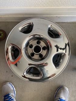 Honda CR-V Hood Caps