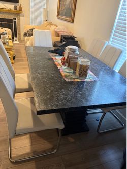 Amazing table $275 OBO