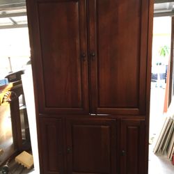 Lexington Entertainment Center