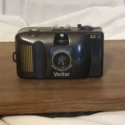 Vintage Vivitar EZ 35 35mm Point and Click Film Camera