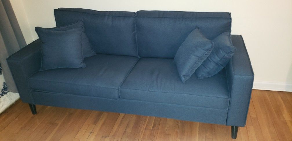COUCH