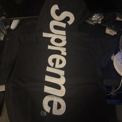 Supreme Hoodie