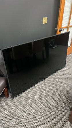 Samsung 75" 4K Smart TV + Dolby Atmos Soundbar + Mount & TV Wall Mount