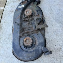 Yard Machine 42” Mower Deck. Spindles Spin Free And Deck Is Good. You Must Pickup