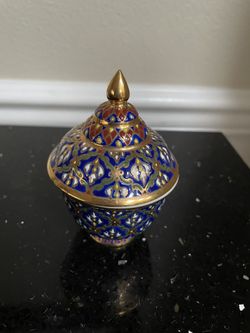 Hand Painted Thai Porcelain Benjarong  Lidded Jar