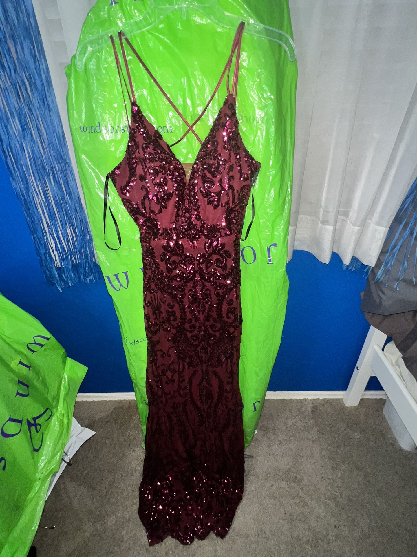 Windsor Women's Burgundy Dress
