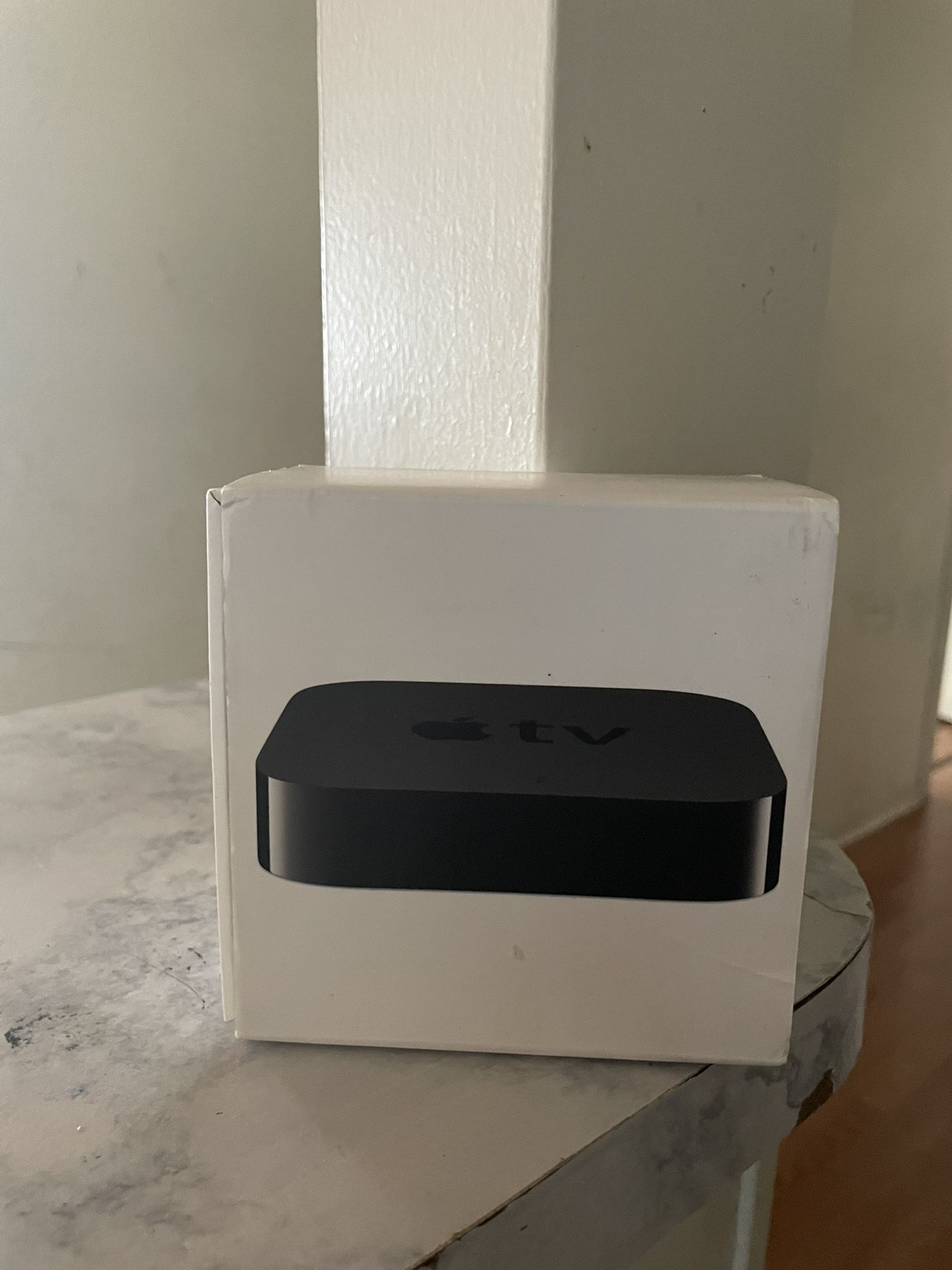 Apple HDMI cord