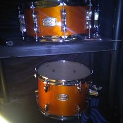 Yahamaha 5 Stage Custom Birch Drum Set 