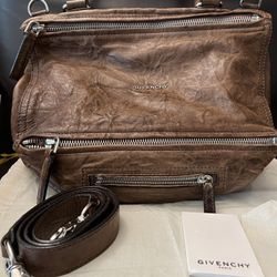 Givenchy Pandora 