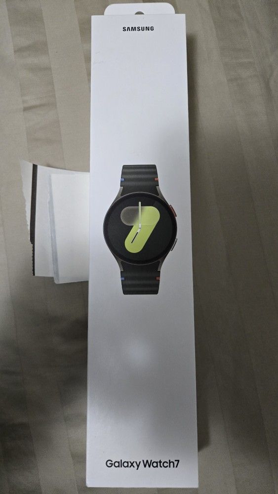 Samsung 7 Galaxy Watch Green 44mm Bluetooth- New-