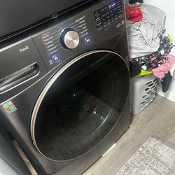LG InstaQ Washer & Dryer