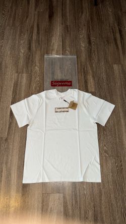 Supreme tee x Burberry