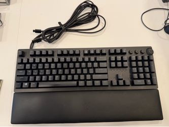 Razer Huntsman V2 Analog Gaming Keyboard