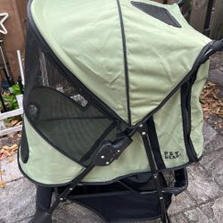 Pet gear stroller
