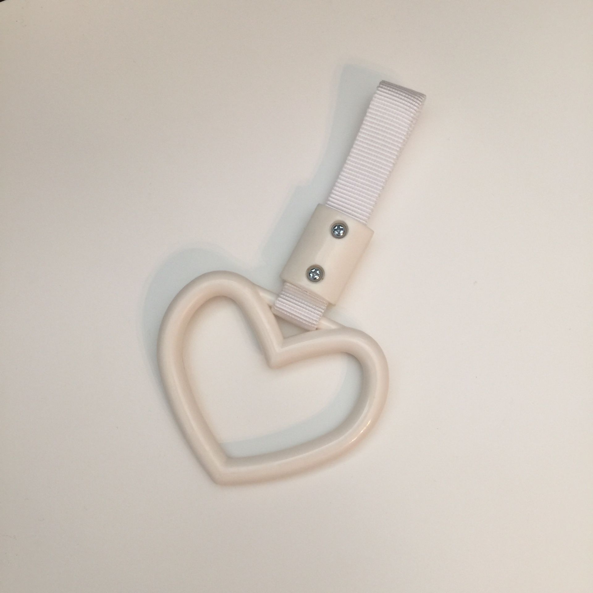 JDM TSURIKAWA SUBWAY TOW HOOK CHARM WHITE HEART