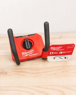 Milwaukee PACKOUT 3” Curved Utility Hook – New