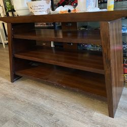 Tv Table in Excellent Condition 
