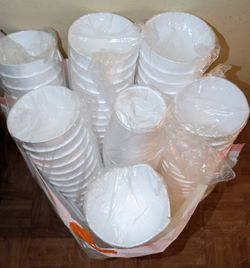 32 Oz Tall Foam Cups
