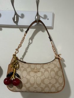 Coach Milk Tea Shoulder Bag