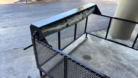 Mesh cage