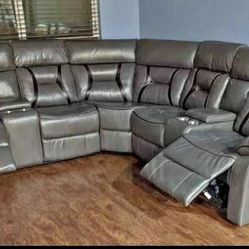 New Power Recliner Sectional Couch / Free Delivery 