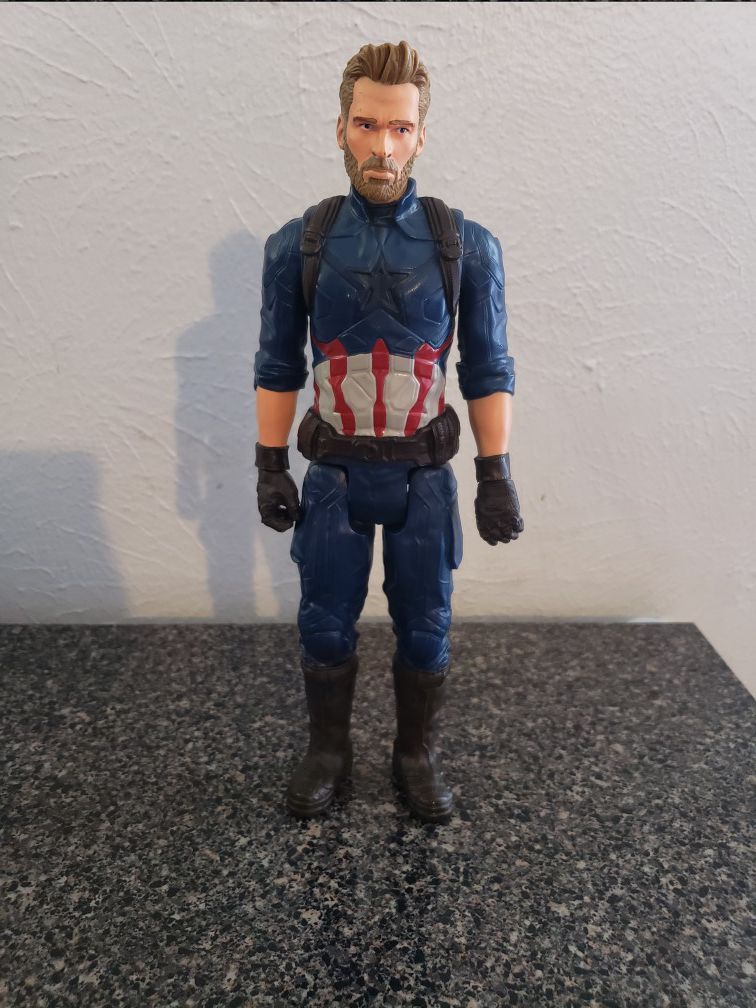 MARVEL AVENGERS: Infinity War Titan Hero Power FX Captain America