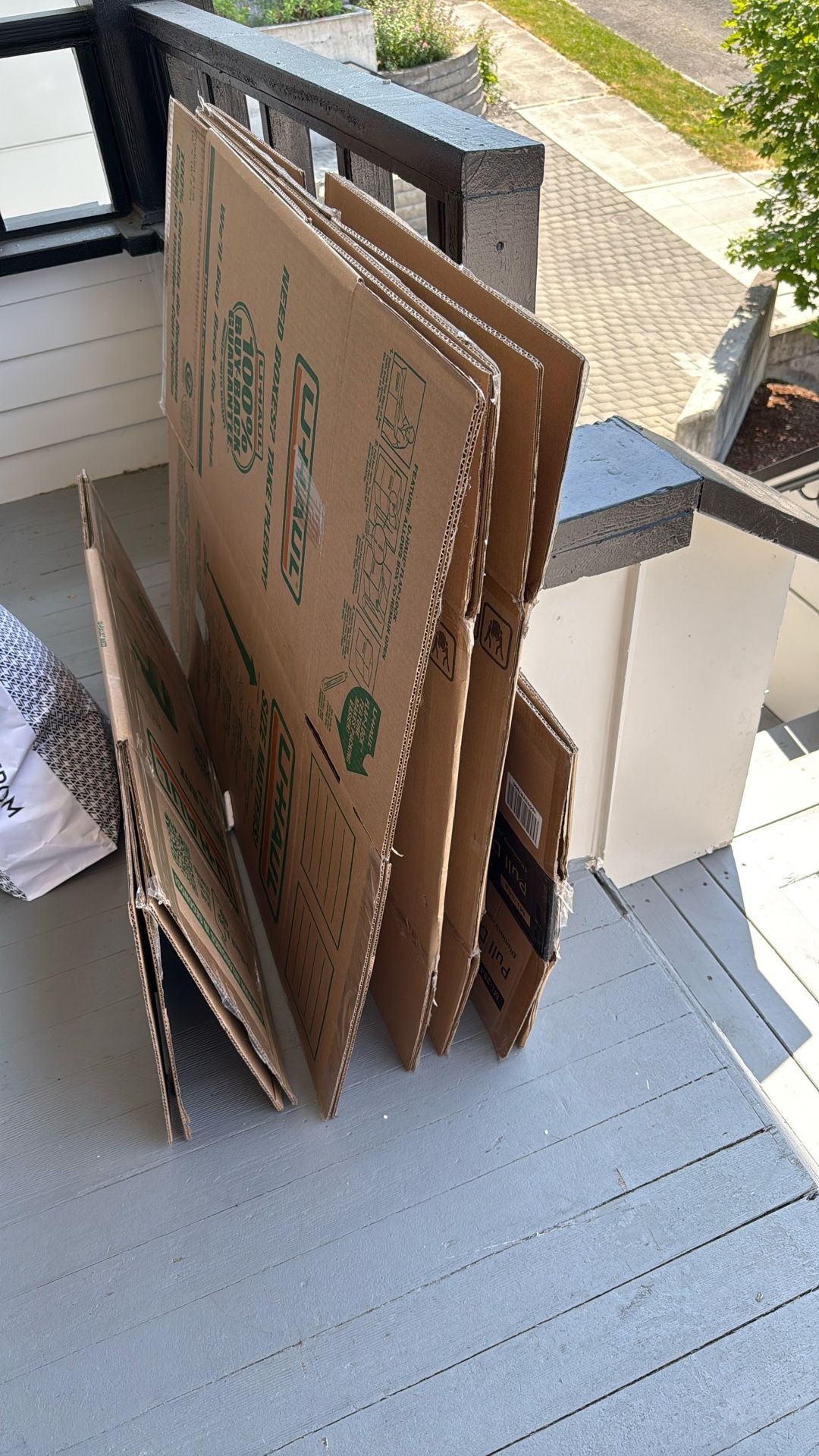 Free Moving Boxes