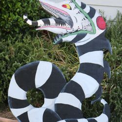 SANDWORM from BEETLEJUICE HALLOWEEN LAWN ART 