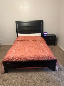 Full size bed