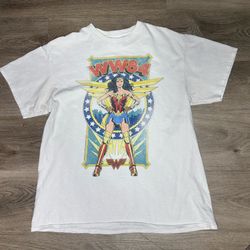 Vintage Wonder Woman 1984 Graphic T Shirt White Size Large DC Comics