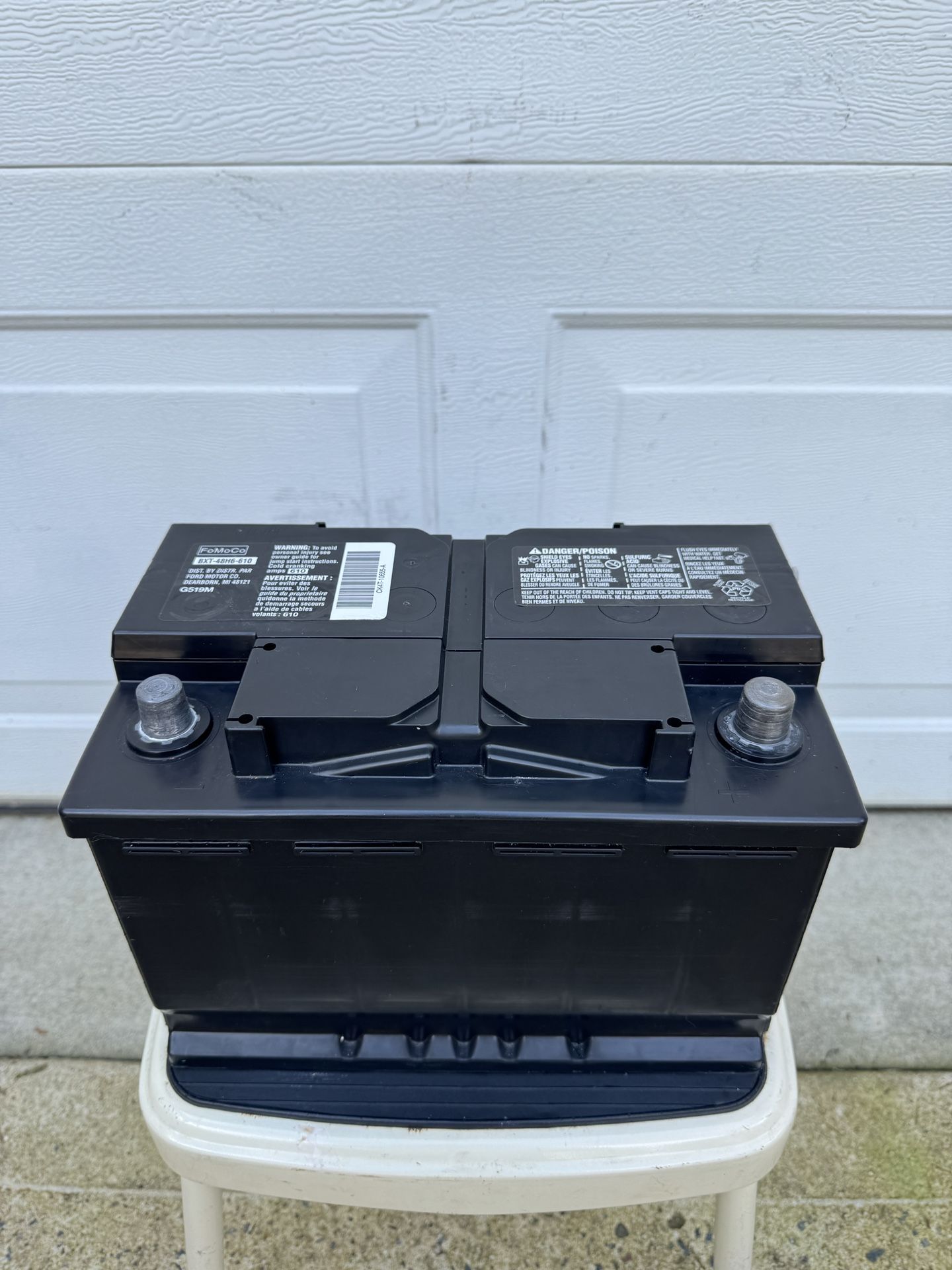 12V Ford vehicle-specific battery