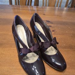Ann Marino Burgundy heels