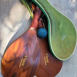Paddle Ball ( Vintage)