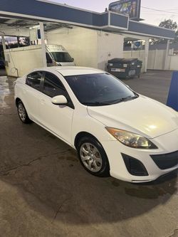 2011 MAZDA MAZDA3i Sport Sedan 4D