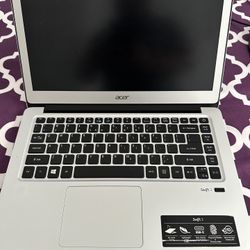 Acer swift 3, core i5, 8 gb ram, 256 gb hard-disk, windows 11