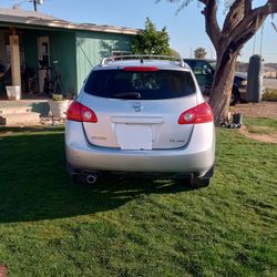 Nissan Rogue 2010