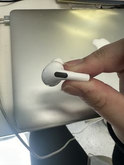 AirPod Pro - RIGHT BUD ONLY
