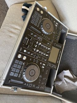 Pioneer XDJ-RX2 + Case
