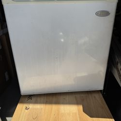 Mini Refrigerator 