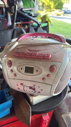 Hello Kitty radio